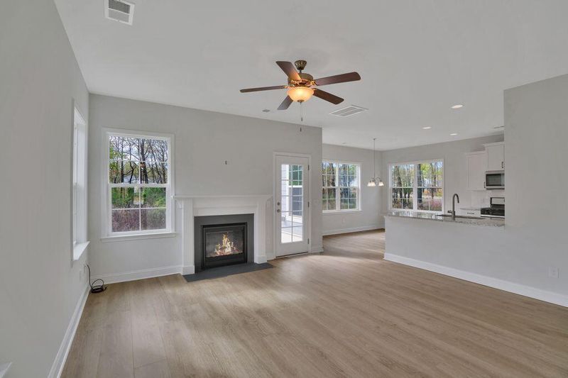 8741 Revival Rd, North Charleston, SC 29420