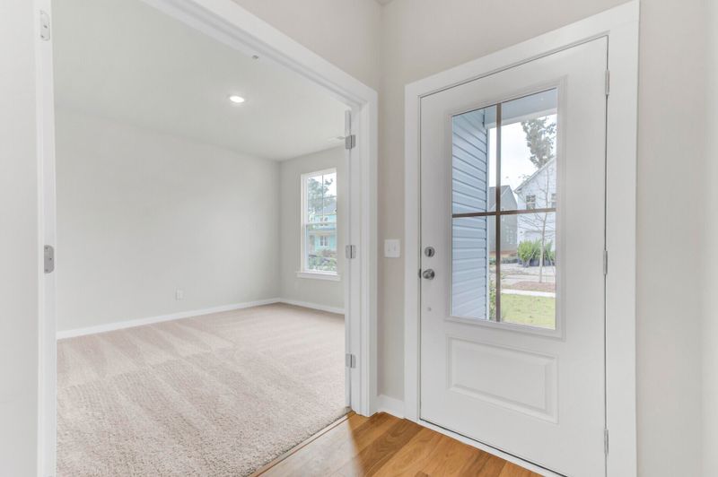 1049 Old Cypress Rn, Hanahan, SC 29410