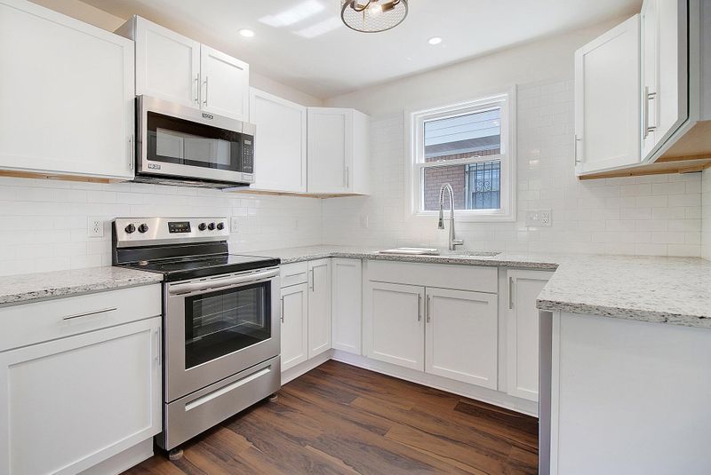 11 Reid St, Charleston, SC 29403