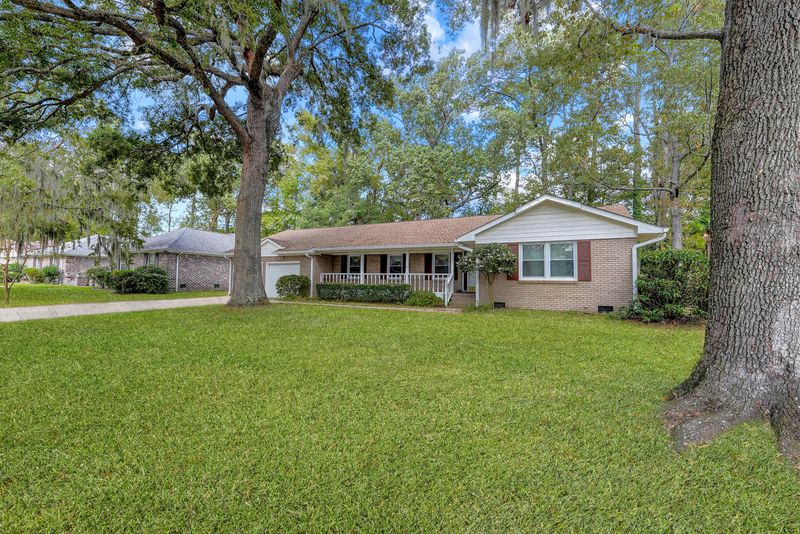 317 Fairington Dr, Summerville, SC 29485