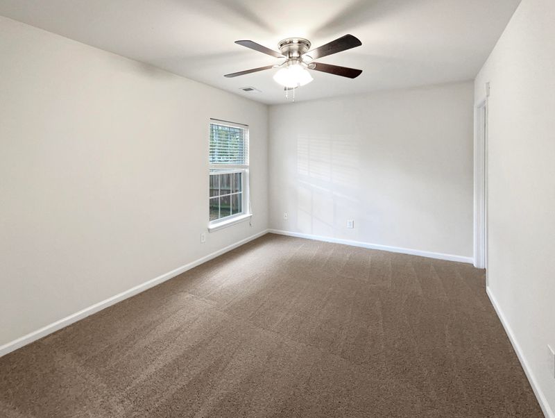 1066 Briar Rose Ln, Ladson, SC 29456