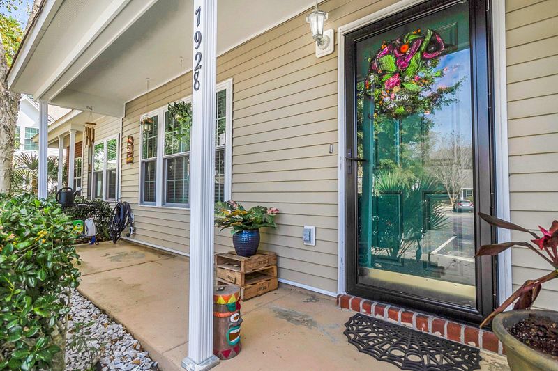7928 Shadow Oak Dr, North Charleston, SC 29406