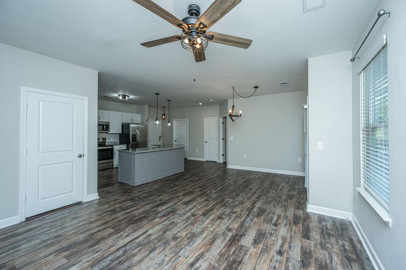 7201 Bowen Corner Ave, Hanahan, SC 29410