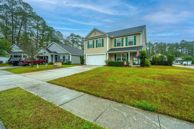105 Avalon Rd, Summerville, SC 29483