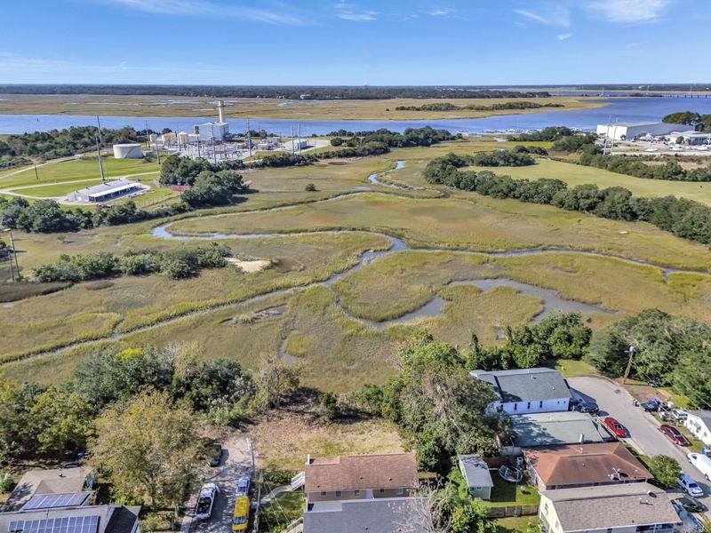 2326 Birdie Garrett St, Charleston, SC 29405