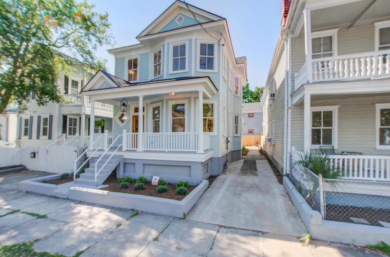 111 Fishburne St, Charleston, SC 29403