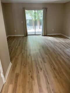 203 St Charles Ct, Charleston, SC 29407