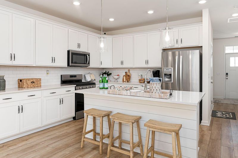 542 Trotters Ln #148, Moncks Corner, SC 29461