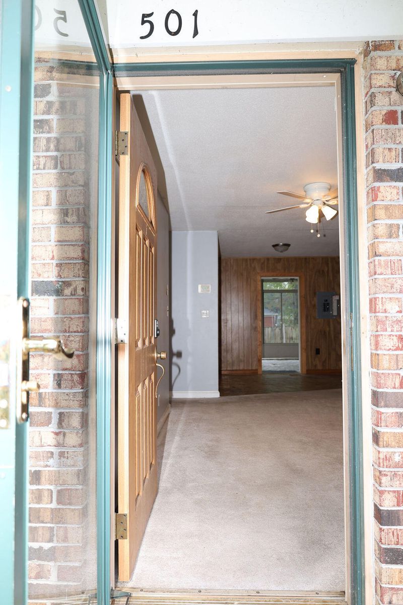 501 Hansford Dr, Goose Creek, SC 29445