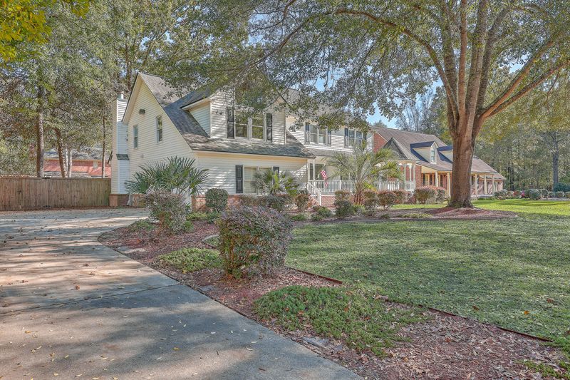 409 Glouchester Ct, Summerville, SC 29485