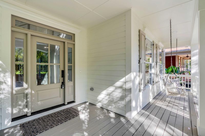 136 Etiwan Park St, Daniel Island, SC 29492