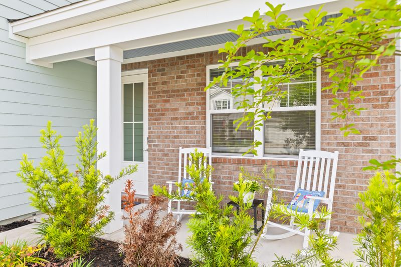 180 Cherry Grove Dr, Summerville, SC 29483
