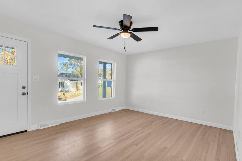 7731 Barclay Ave, North Charleston, SC 29418