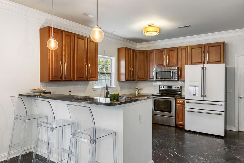 524 Walk Easy Ln, Charleston, SC 29407