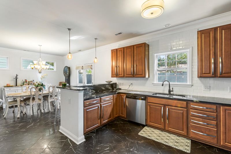 524 Walk Easy Ln, Charleston, SC 29407