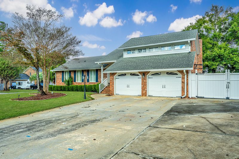 101 Westmoreland St, Summerville, SC 29483