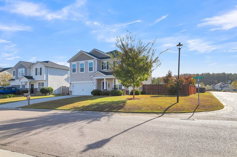 324 Mossy Wood Rd, Summerville, SC 29486