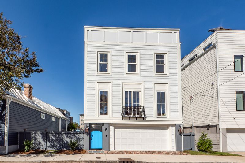 18 Sheppard St, Charleston, SC 29403