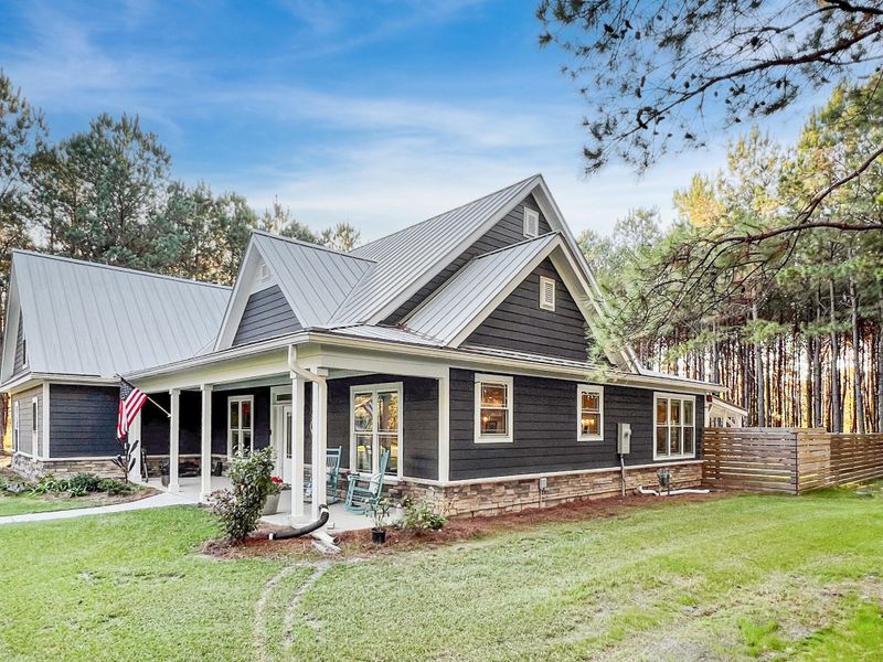 252 Short Cut Rd, Harleyville, SC 29448