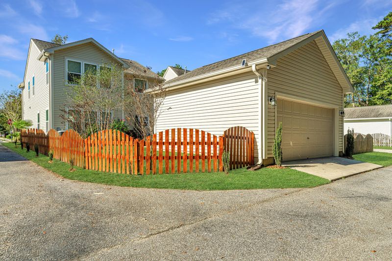 4966 Ballantine Dr, Summerville, SC 29485