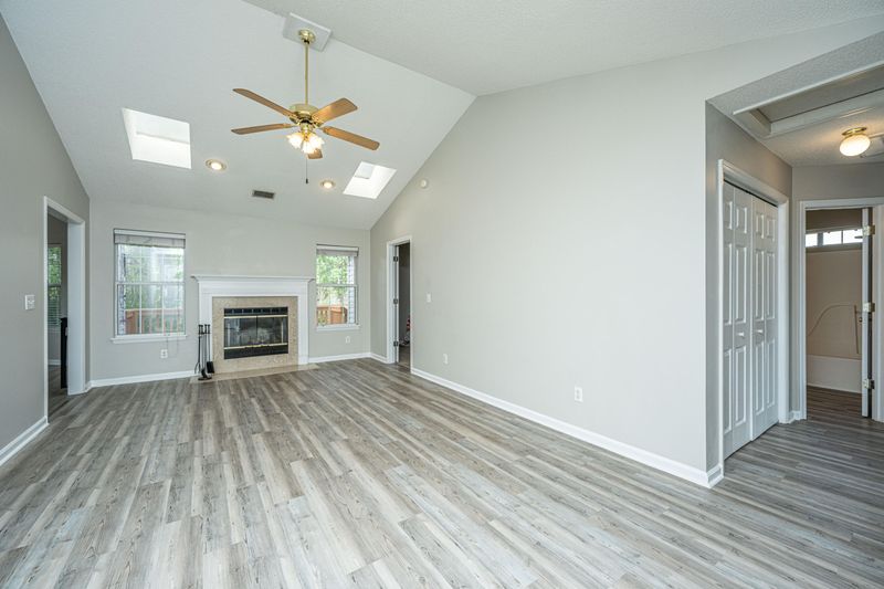 298 Stefan Dr, Charleston, SC 29412