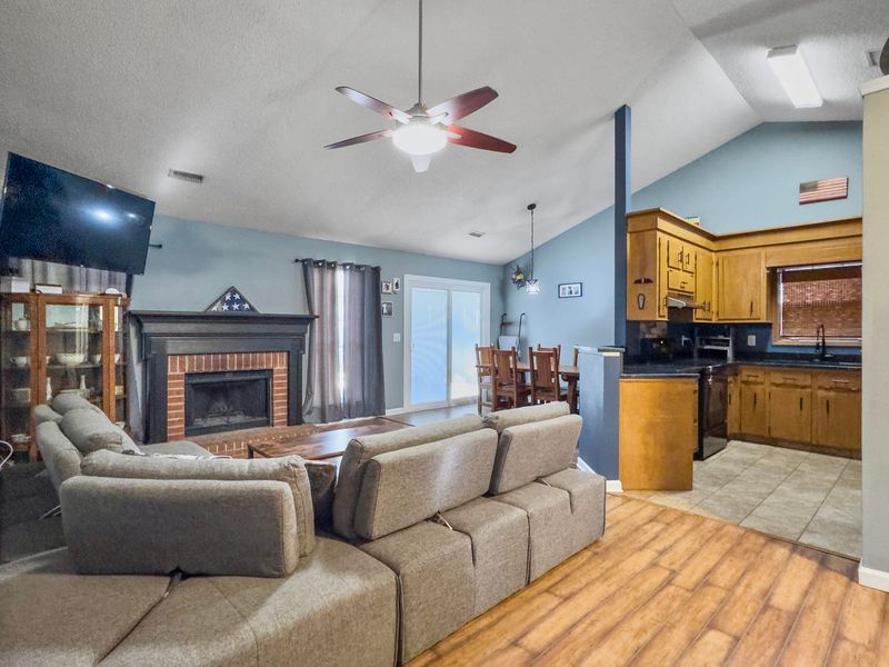 241 Apache Dr, Summerville, SC 29483