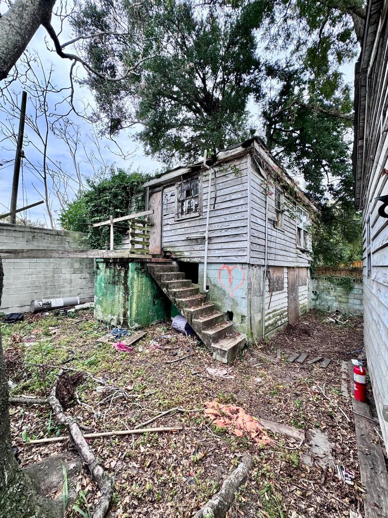 11 Allway St #B, Charleston, SC 29403