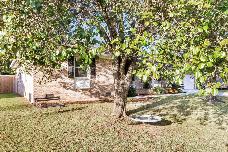 6009 Rembert Dr, Hanahan, SC 29410