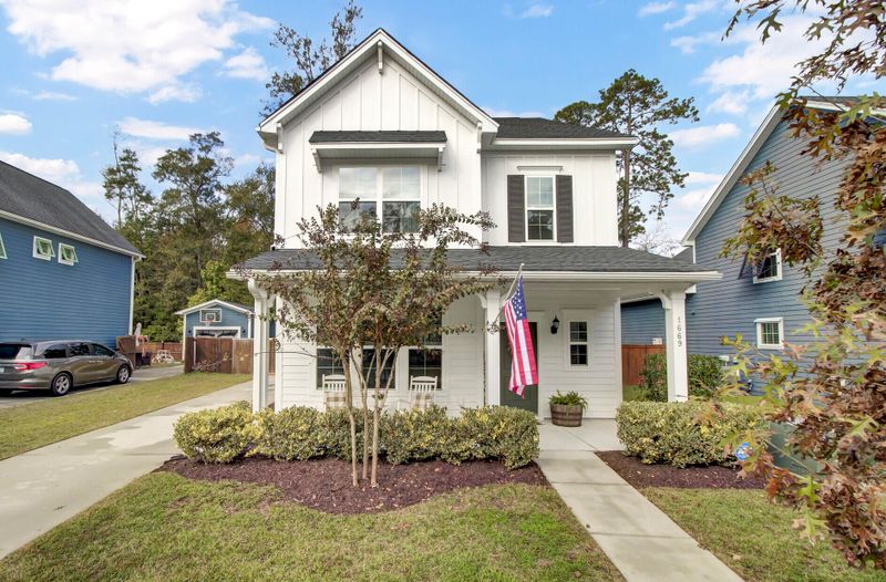 1669 Emmets Rd, Johns Island, SC 29455