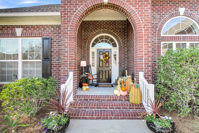 101 Stonewall Ct, Summerville, SC 29483