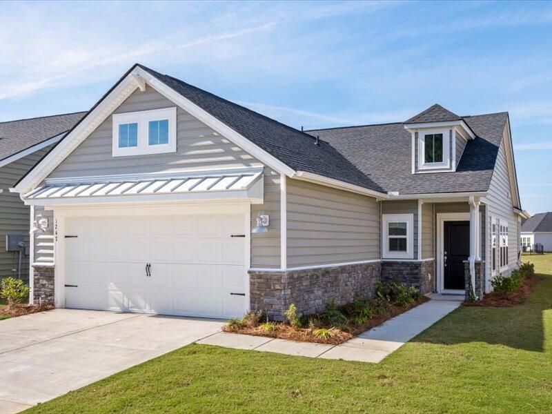 1247 Darling St, Summerville, SC 29485