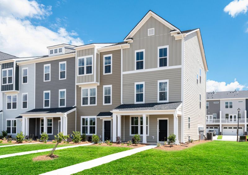 813 Recess Pointe Dr #49, Moncks Corner, SC 29461