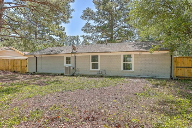 3264 Stonehaven Dr, North Charleston, SC 29420