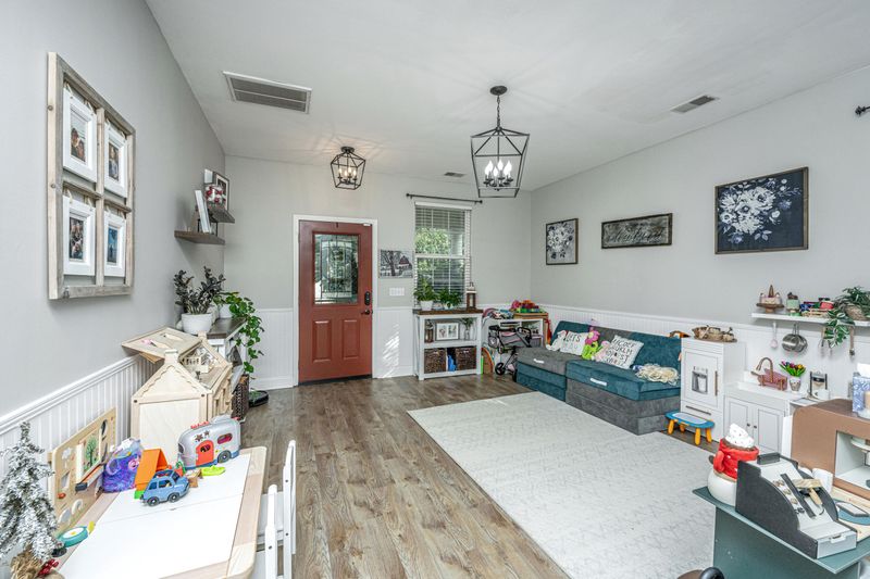 7161 Sweetgrass Blvd, Hanahan, SC 29410