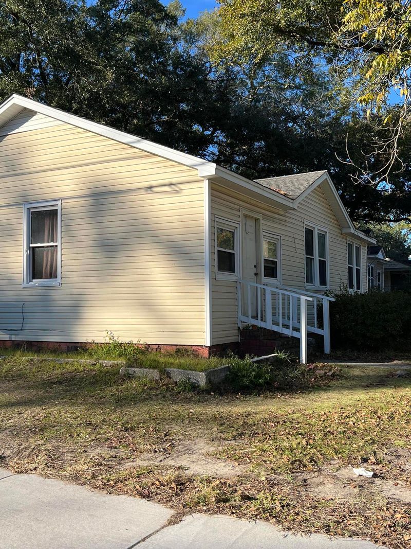 2334 Sorentrue Ave, North Charleston, SC 29405
