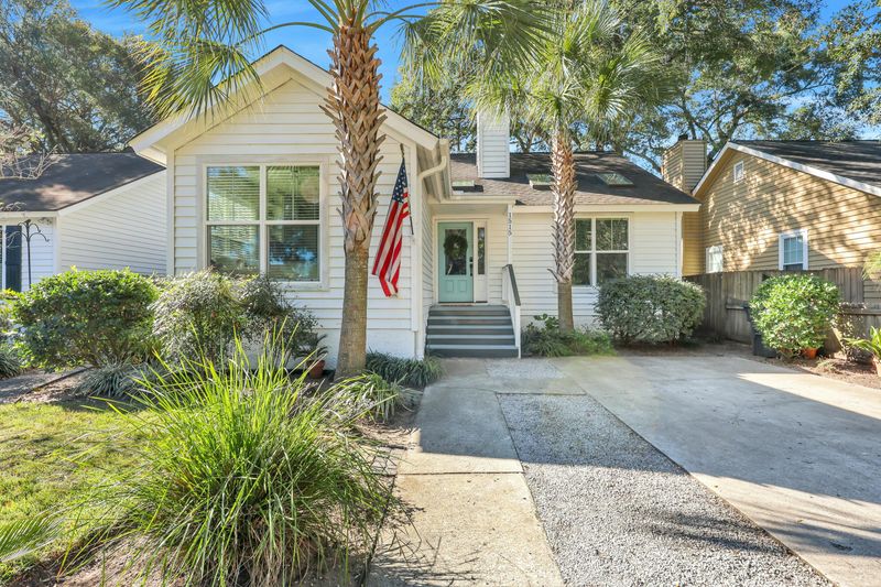 1515 Barquentine Dr, Mount Pleasant, SC 29464