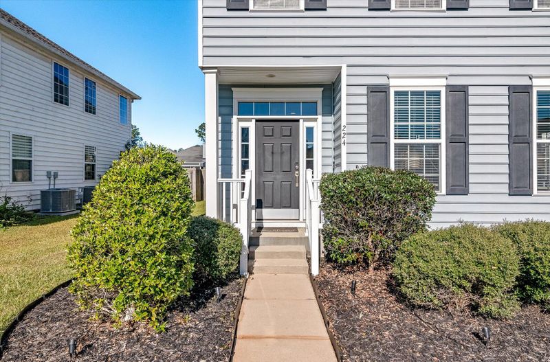224 Berwick Dr, Summerville, SC 29483