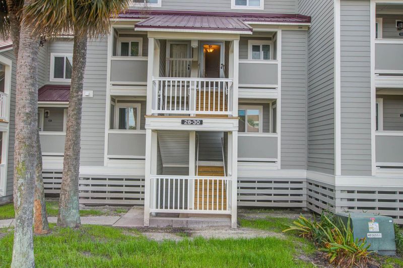 30 Mariners Cay Dr, Folly Beach, SC 29439