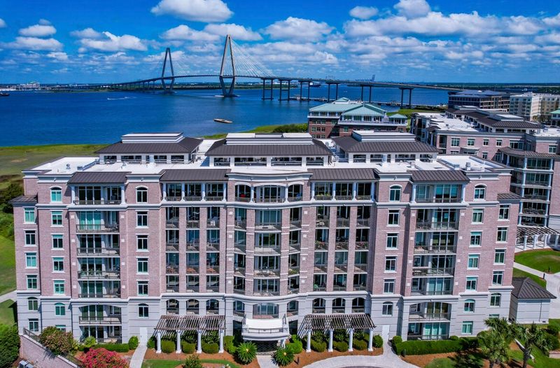221 S Plaza Ct #107, Mount Pleasant, SC 29464