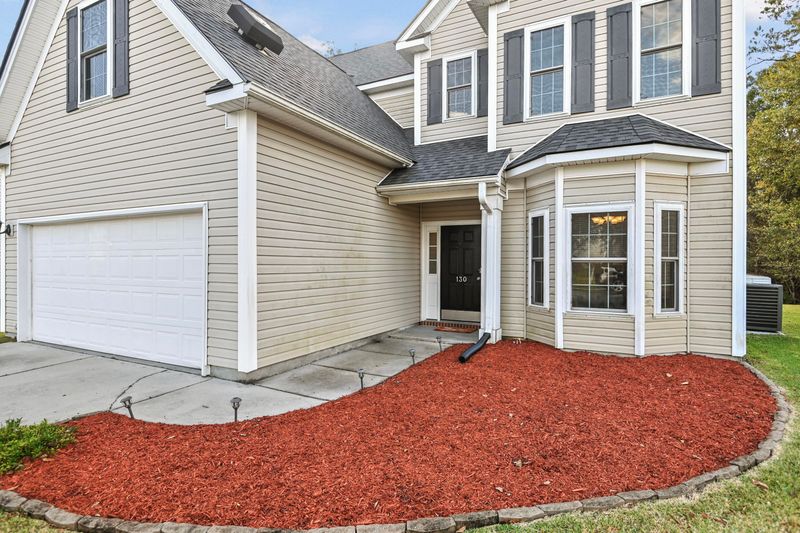 130 Sarmiento Ln, Summerville, SC 29483