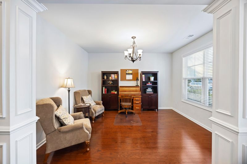 2593 Larch Ln, Mount Pleasant, SC 29466