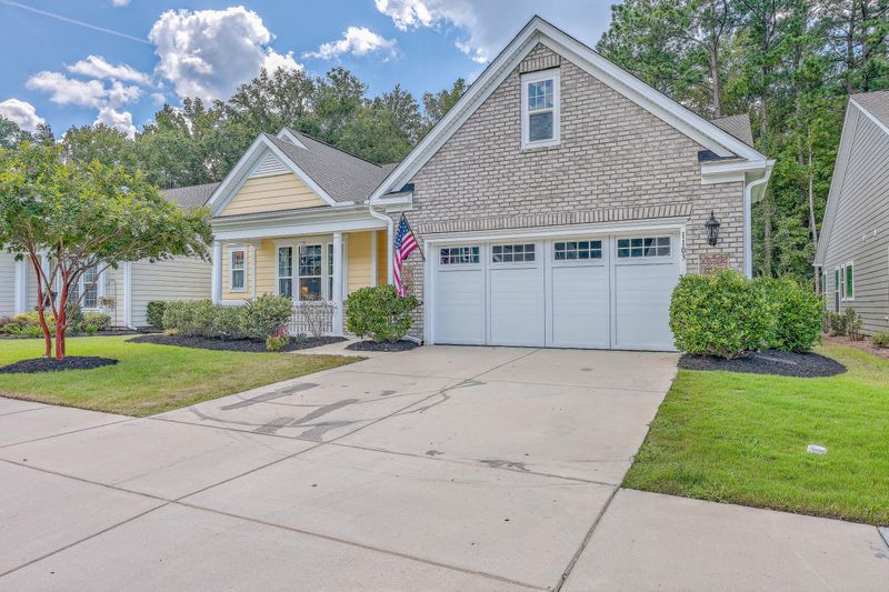 1103 Old Field Dr, Summerville, SC 29483