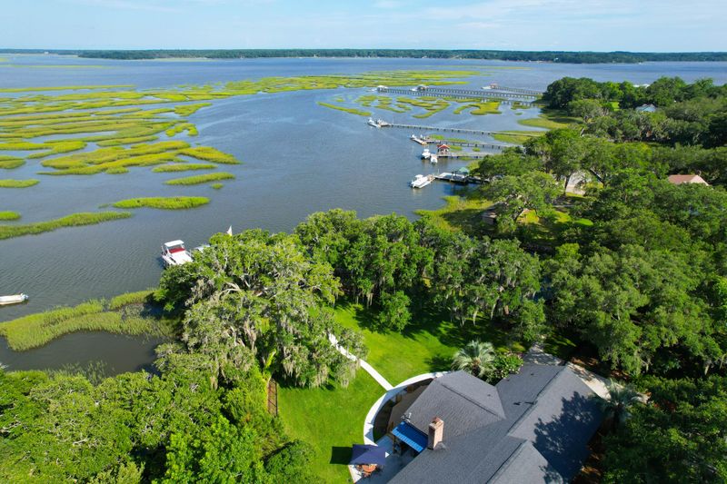 4627 Shark Hole Rd, Meggett, SC 29449