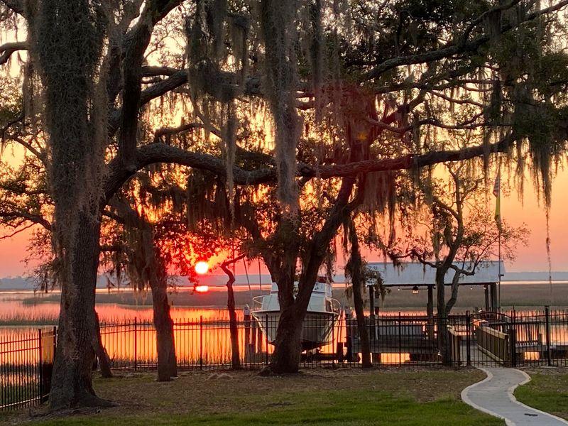 4627 Shark Hole Rd, Meggett, SC 29449