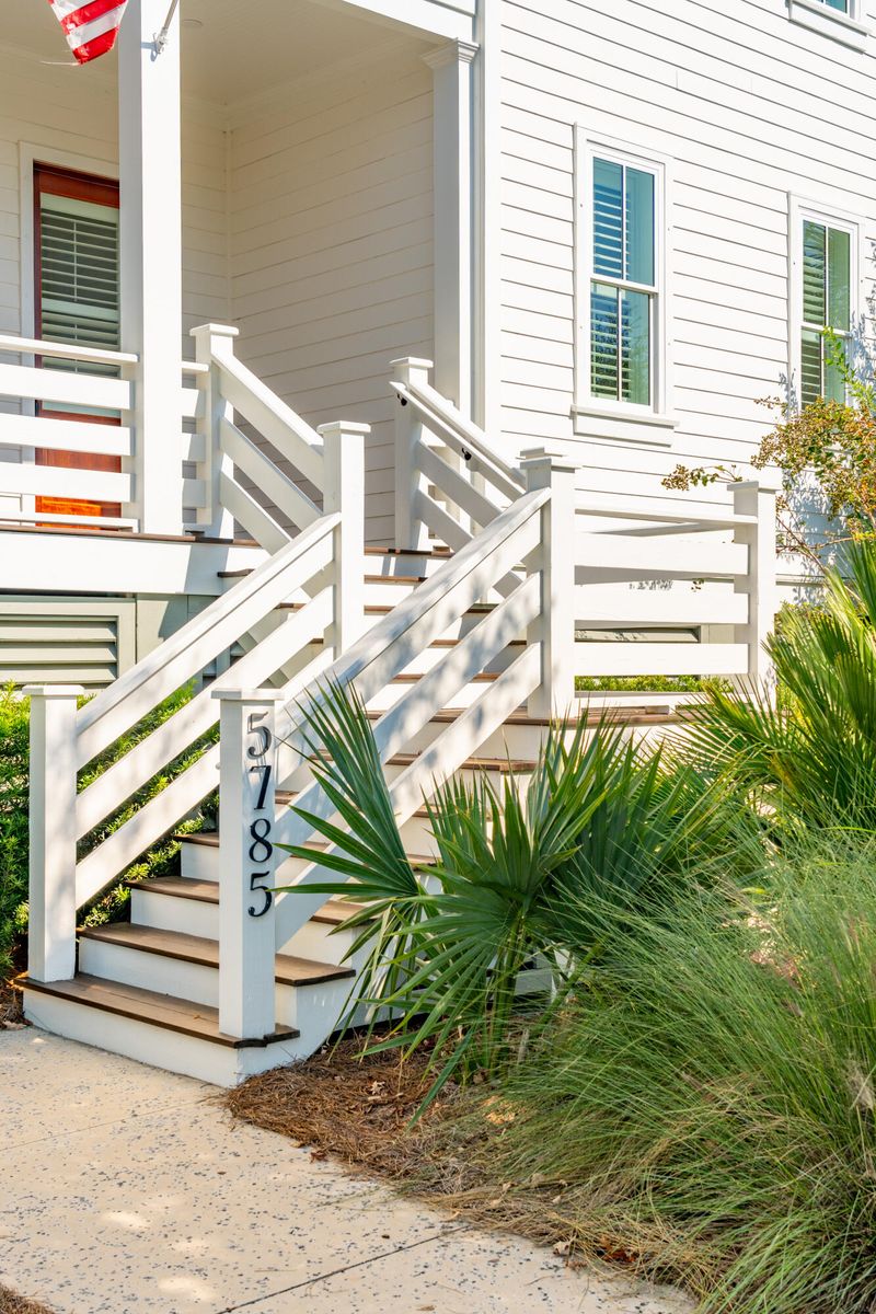 5785 Kiawah River Dr, Johns Island, SC 29455