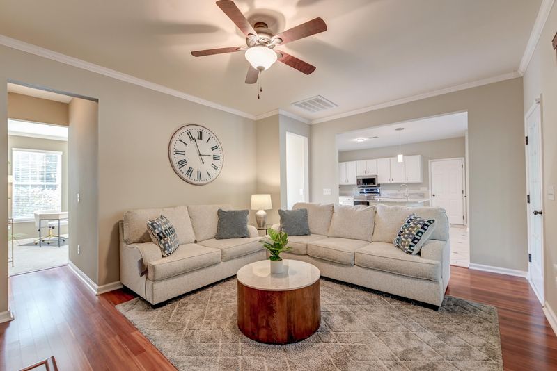 2778 Seastrand Ln, Mount Pleasant, SC 29466