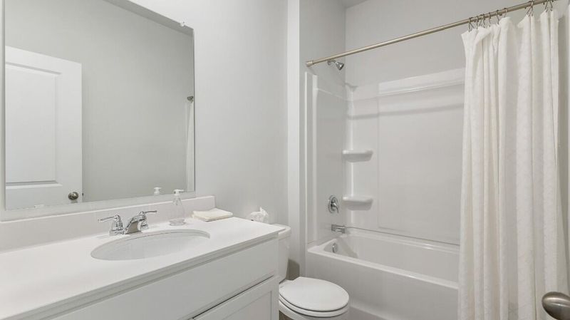 7022 Deanston Dr, Ravenel, SC 29470