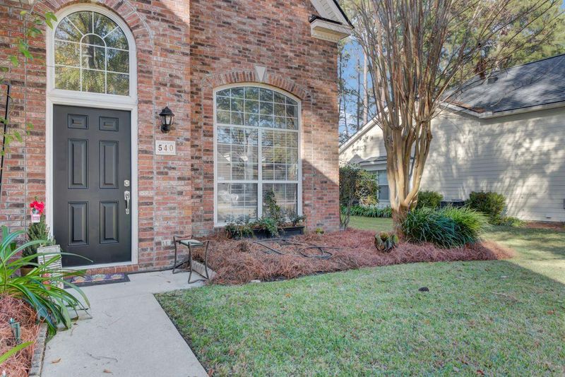 540 Pointe Of Oaks Rd, Summerville, SC 29485