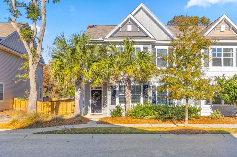 1867 Towne St, Johns Island, SC 29455