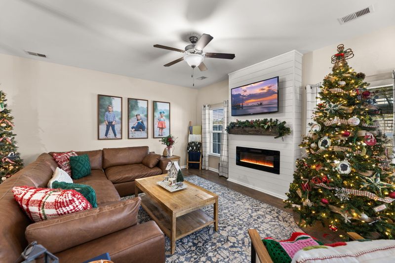 230 Swamp Creek Ln, Moncks Corner, SC 29461